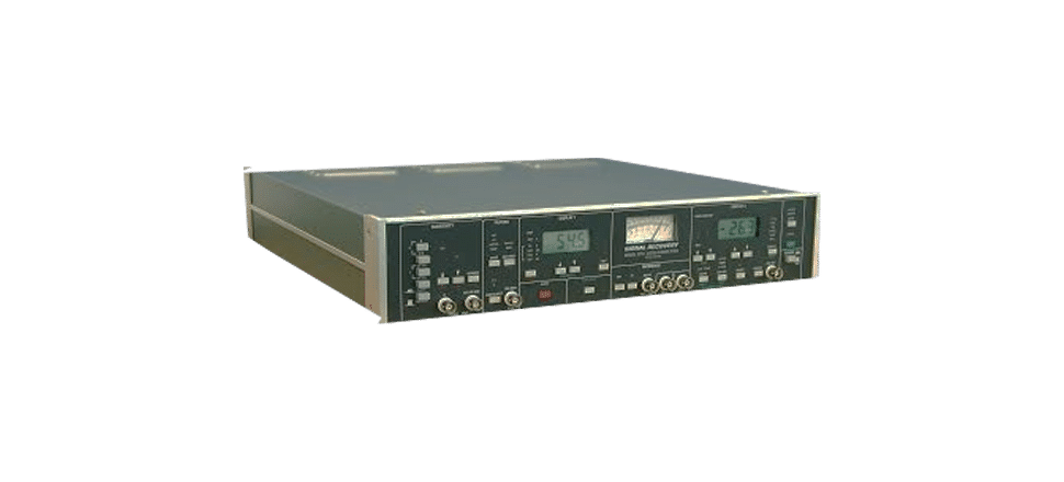 Model 5210 dual phase anlog lockin amplifier